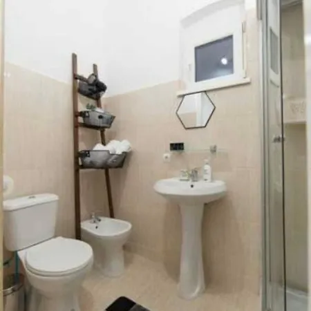Charming Apartament Center *