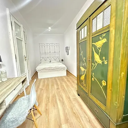Charming Apartament Center *